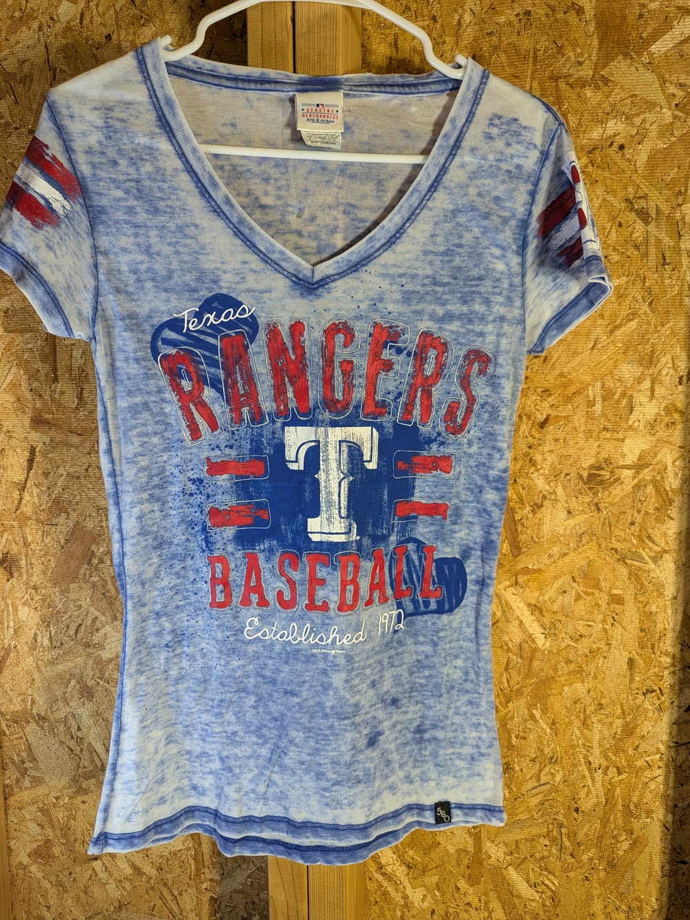 5th & Ocean Blue and Red Texas Rangers V-Neck Tee
